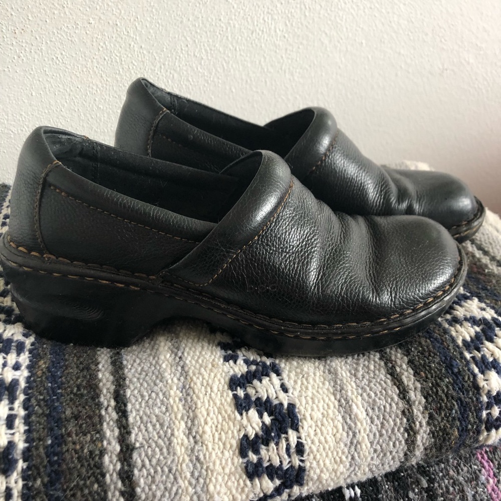 Versatile B.O.C. Clogs